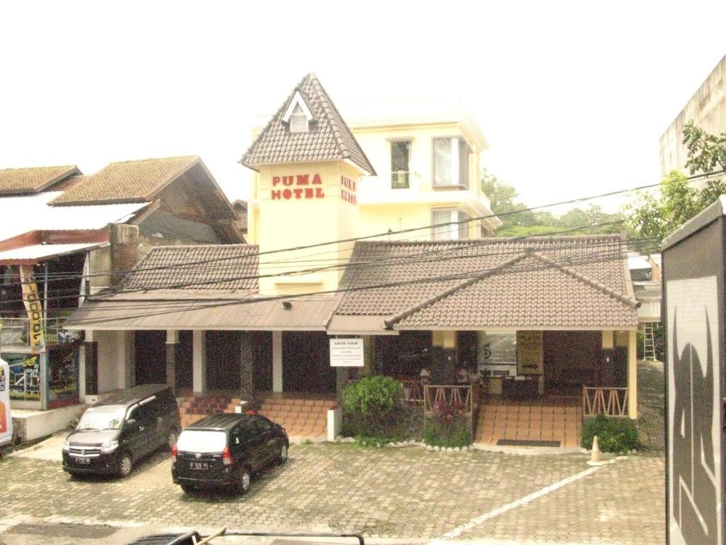 Puma Hotel Bandung Exterior photo